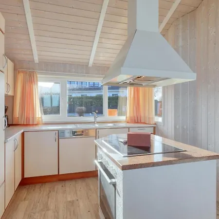 Holiday home Strandblick 31 O